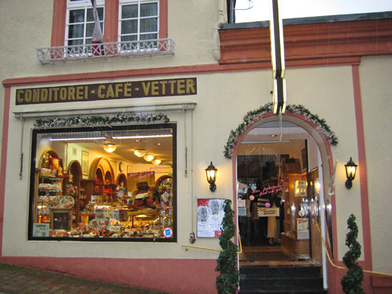 IMG_0977-Marburg-Café Vetter-Eingang (2007)-560