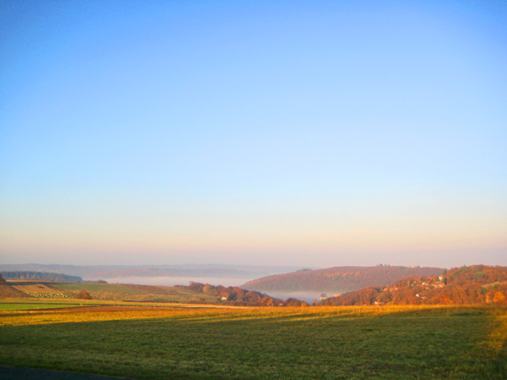 IMG_4425-Blick nach Cleeberg im Herbst-560 IMG_4425-Blick nach Cleeberg im Herbst-560