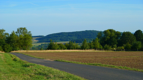 P1020128-Landschaft hinter Staufenberg-5-560 P1020128-Landschaft hinter Staufenberg-5-560