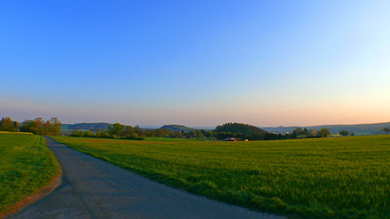 P1090101-Staufenberg-Weg runter-560 P1090101-Staufenberg-Weg runter-560